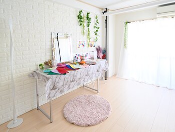 アマテラス(AMATERAS)/日中は日当たりのいい店内♪