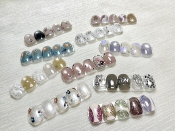 アモネイル(amo nail)の写真/【定額×上品ネイル】お会計が分かりやすいから安心◎季節のトレンドを詰め込んだ上質デザインを毎月お届け