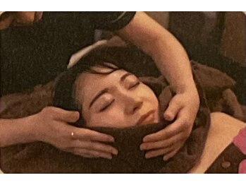 セラピーリゾートの写真/小顔矯正と顔コリの施術でリフトアップ