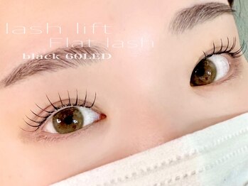 ヴィータ(vita)の写真/パリエクが進化！LED使用の《リフエク》でモチも美しさも長続き◎根元から立ち上がり毎日キレイも崩れない