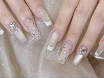 水光マグネットにキラビジュー