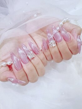 リリークラス 池袋(Lilyclass)の写真/フォルムの美しさ◎自爪のような自然な仕上がりから華やかなロングネイルまでお任せください＊[池袋]