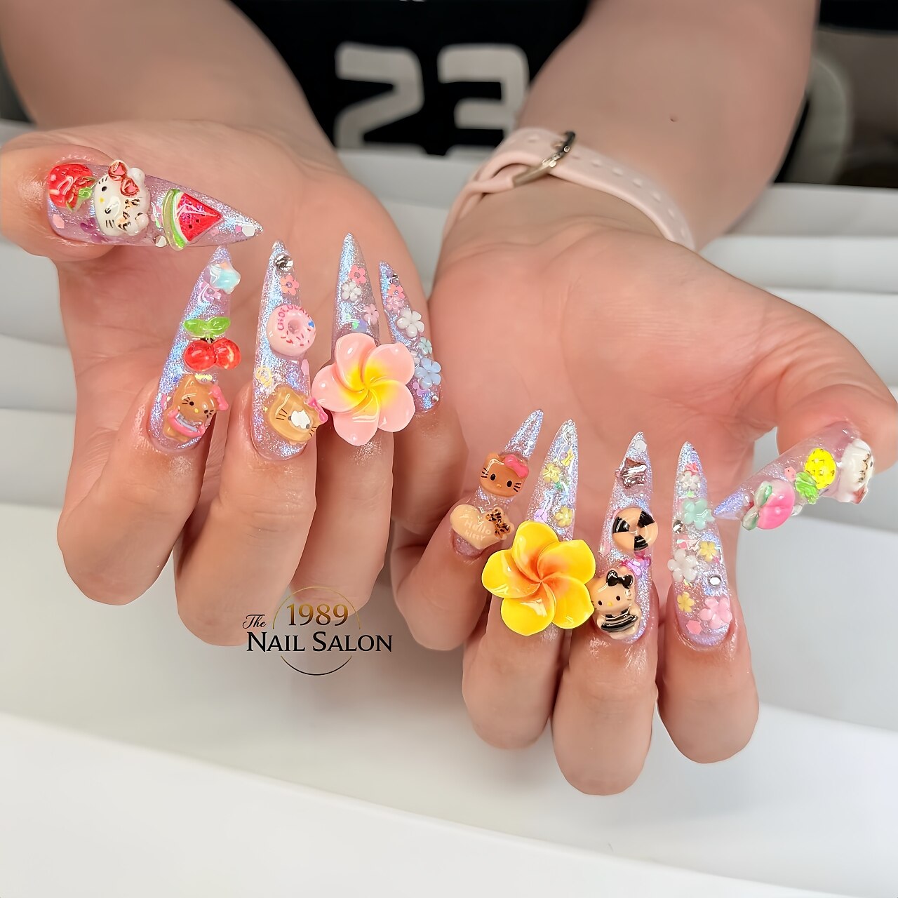 イチキュウハチキュウ ネイルサロン(The 1989 nail salon