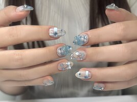 チェック×さくらんぼネイル