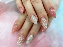 【甲田】シンプルお花ネイル