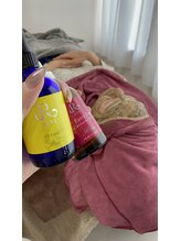 ホナ(HONA)/ハーブピーリングの様子