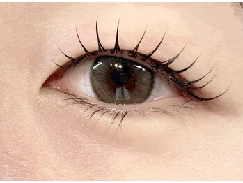 リビング(LIVING)/【束感で韓国風♪】まつ毛パーマ