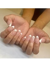 レイヴィー(Raivy)/フレンチネイル