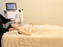 サロン ド ナイン(salon de Nine)