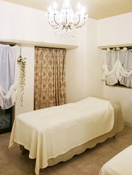 カロン(kalon)/店内ベッド