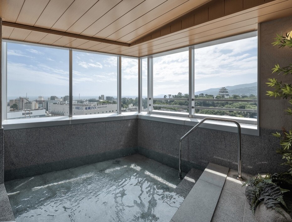 《14時以降限定クーポン》６０分　天然温泉付き全身オイルトリートメント