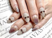 ラヴィアスプラス(LAVIAS+)/