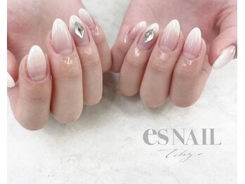 エスネイル 新宿西口店(es NAIL)/白グラデ