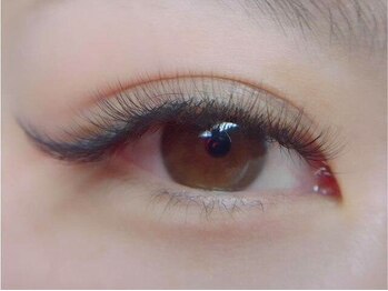 アイフィル(Eye FILL)の写真/キープ力に自信あり!!長期間綺麗な目元を楽しみたい方はボリュームラッシュがお勧め♪6000円~ご用意◎