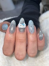 ロミー(Rommy)/水色ネイル