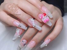 ウメネイルスタジオ(UME NAIL STUDIO)/* 長 さだしやり放題×つけ放題