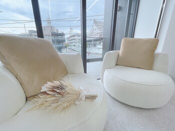 サラ 千種吹上店(Sara)/白を基調とした綺麗なサロン♪