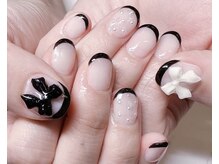 アルーシェ 平井(Alushe)/話題リボン×モノトーンフレンチ