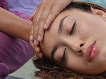 アジアンリラクゼーション ヴィラ 福岡東店(asian relaxation villa)/ヘッドスパ施術シーン