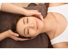 エミット(emit.)/小顔矯正施術