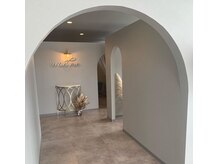 アンドホワイト(&white)の雰囲気（お洒落な完全個室♪プライベートな空間でリラックスできます◎）