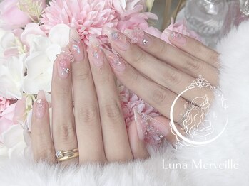 ルナ メルヴェイユ(Luna Merveille)の写真/ちゅるん、シンプルネイルもお任せください!手先がより綺麗に見えるお色味をご提案します◎
