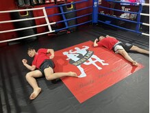 レッドライン(RED LINE)の雰囲気(綺麗なリング・店内です。)