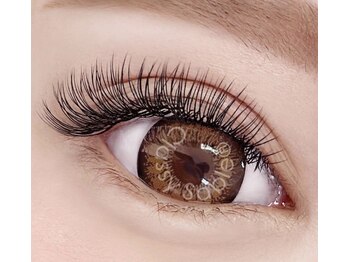 イリゼ 飯塚店Plus(iris’ee)/ラッシュシャドウ