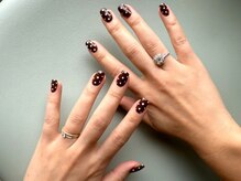 フリープ ネイル バイ ヴァラ(freep nail by VALLA)/ドットネイル/秋カラー/ブラウン