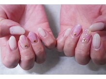 プチリリィ(Petit Lily)/可愛らしいカラーの貝殻アート