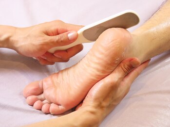 毎日健康整体院/角質ケア×整体 足元美人コース