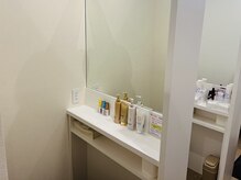 ジェイエステティック 利府店/お帰り前は充実のメイクブースへ