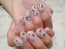 宝石ネイル