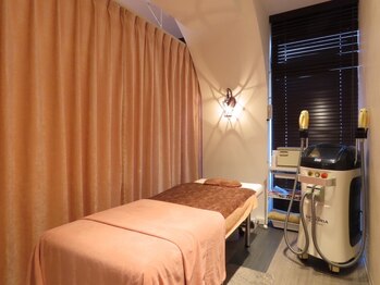 ヴィヴィ(VIVI)の写真/【痛いのが苦手…、産毛まで脱毛したい!】そんな方は、当店の脱毛がおすすめ◎最新光脱毛器導入サロン★