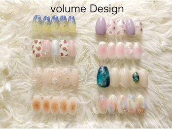 シーバイエム 蒲田(She byM)の写真/JNA1級保持者の丁寧なケアで上品な指先に♪カラーやパーツの種類豊富でオフィスにも馴染むネイル☆