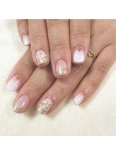 ネイルコテージ(Nail cottage)/白グラデーションは不動の人気！
