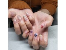 シルニー リム(Silny rim)/アシンメトリーニュアンスネイル