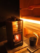 ハコサウナ 玉名店/薪サウナで炎を見ながら・・・