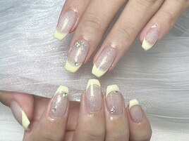 持ち込みイエローフレンチネイル