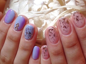 ネイルズ ララ(nails Lala)/アシメトリー。