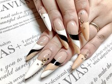 ラヴィアスプラス(LAVIAS+)/