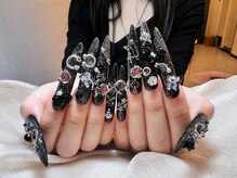 ナナネイル(Nana Nail)/存在感たっぷりのロングネイル