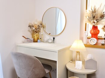 ニニ(nini)/ドレッサーございます