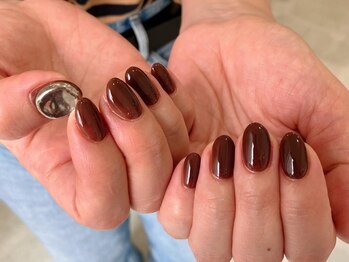 ボルドー、ミラーデザイン