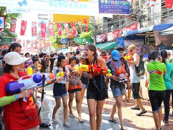 アジアンリラクゼーション ヴィラ 福岡東店(asian relaxation villa)/タイの「水掛祭り」