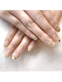 ニュアンスネイル/金箔ネイル