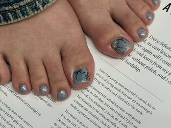 クプ アイラッシュプラス(qup)/【フットネイル】親指アート