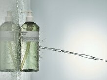 ラ ドゥーサ(La Dusa)/一度で30万本マイクロニードル？