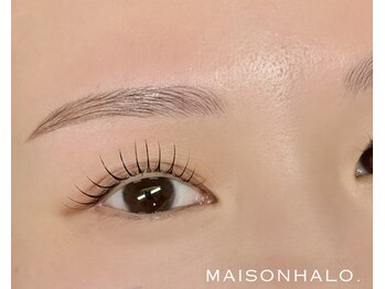 メゾンハロ(MaisonHalo.)の写真/【目元ひとつで、印象100倍。】さりげないのに惹きつける。すっぴんでも決まるナチュラル美まつげ*