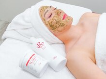 エムラボ 新宿御苑店(M LABO)/REVI陶肌ハーブピーリング